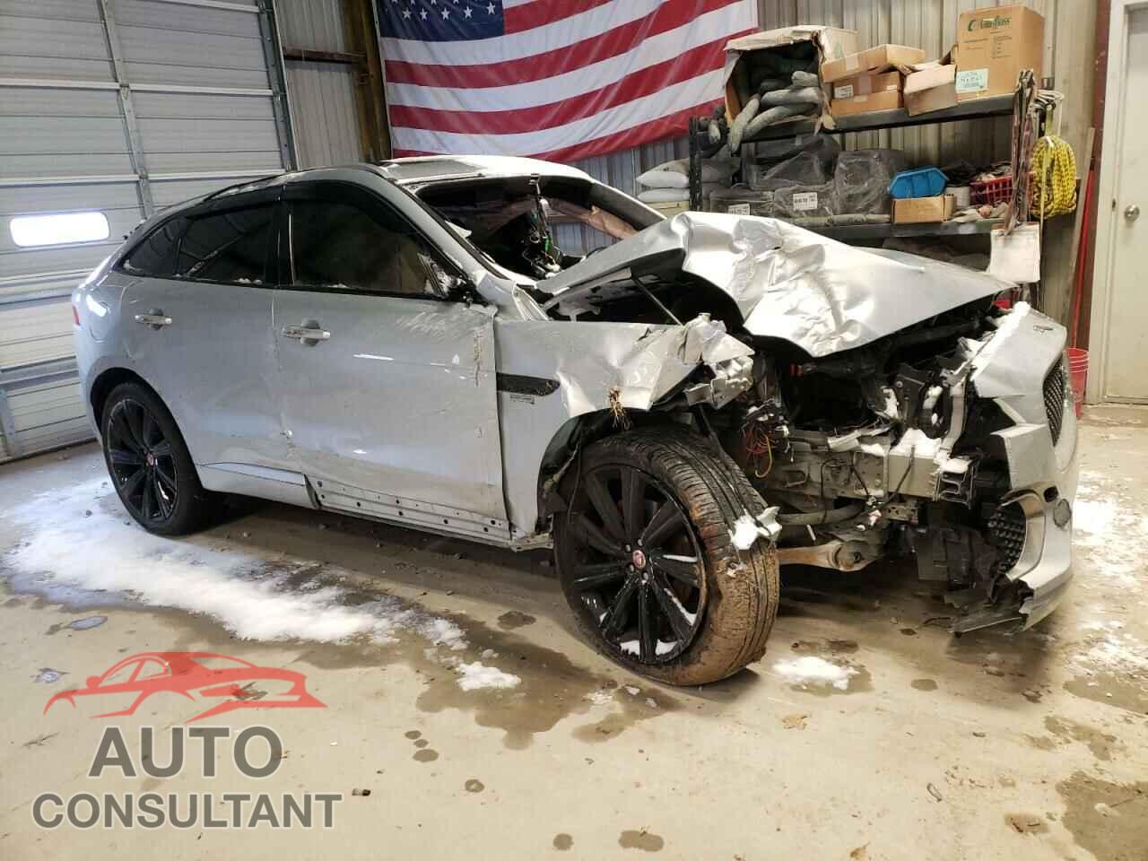 JAGUAR F-PACE 2018 - SADCM2FV5JA248695