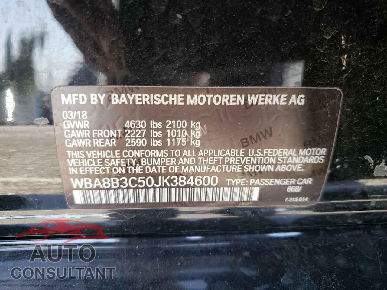BMW 3 SERIES 2018 - WBA8B3C50JK384600