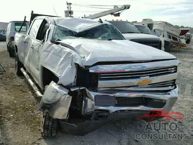CHEVROLET SILVERADO 2015 - 1GC1CVEG0FF560511