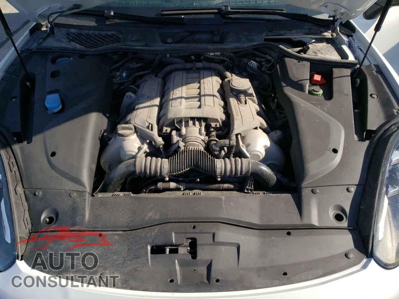 PORSCHE CAYENNE 2016 - WP1AC2A27GLA88107