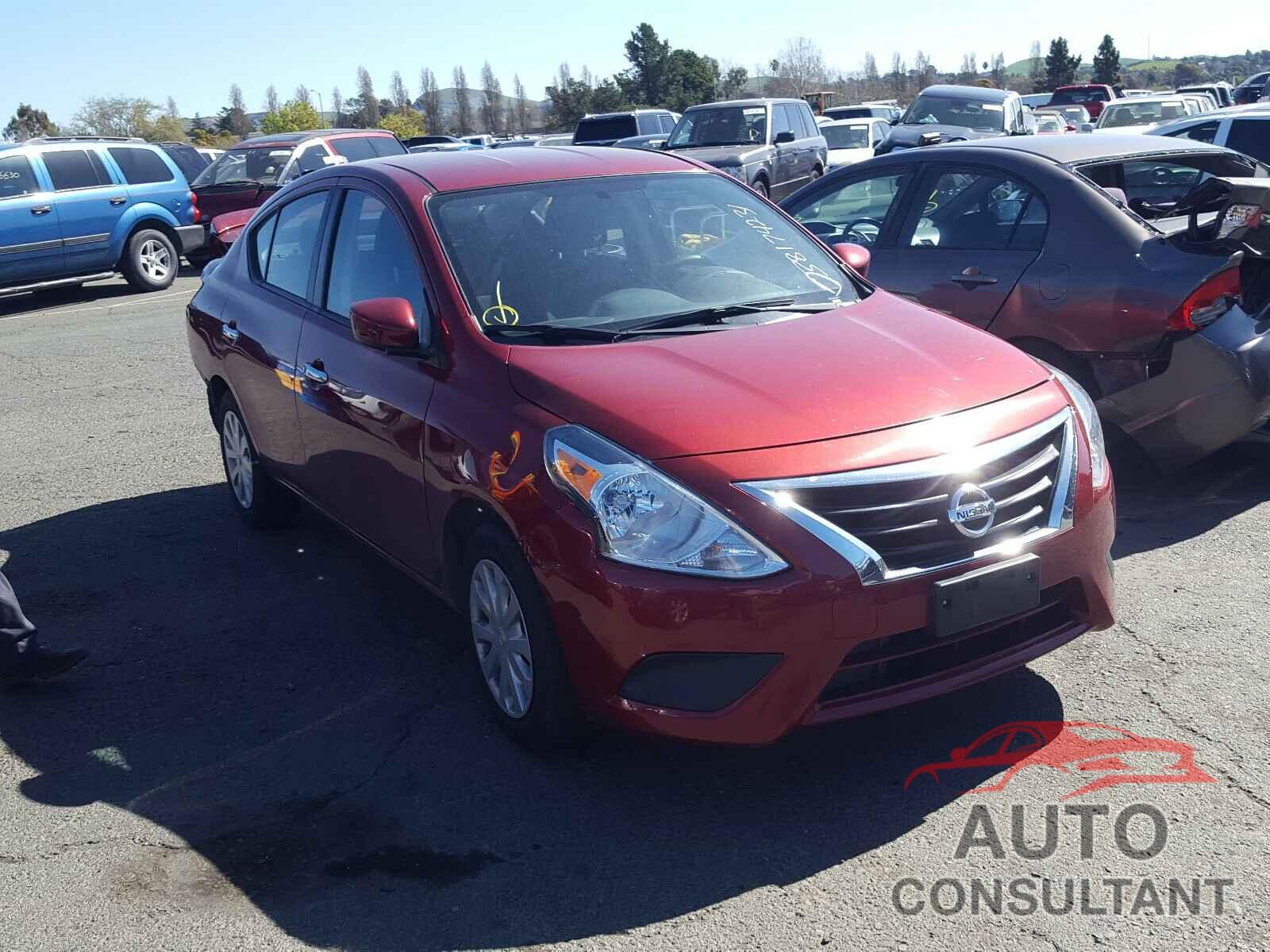 NISSAN VERSA 2018 - 3N1CN7APXJL843813