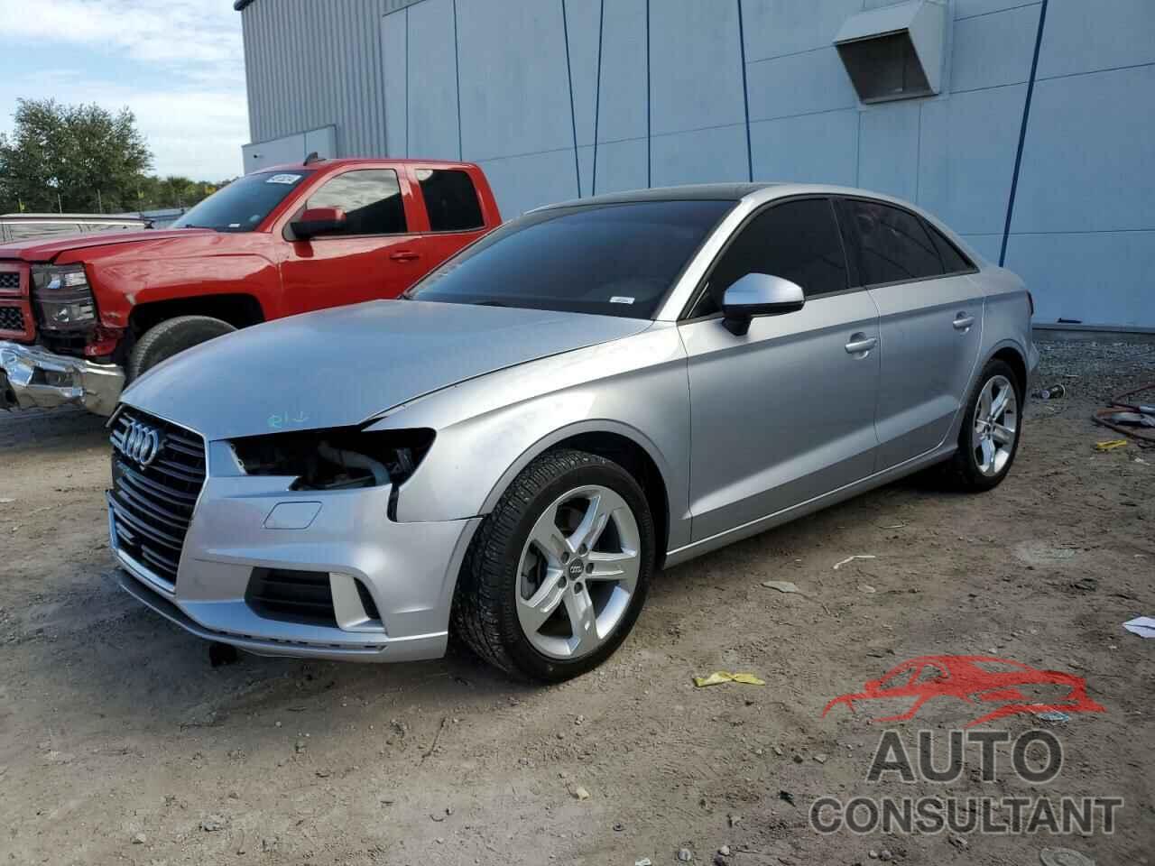 AUDI A3 2018 - WAUAUGFF4J1030771