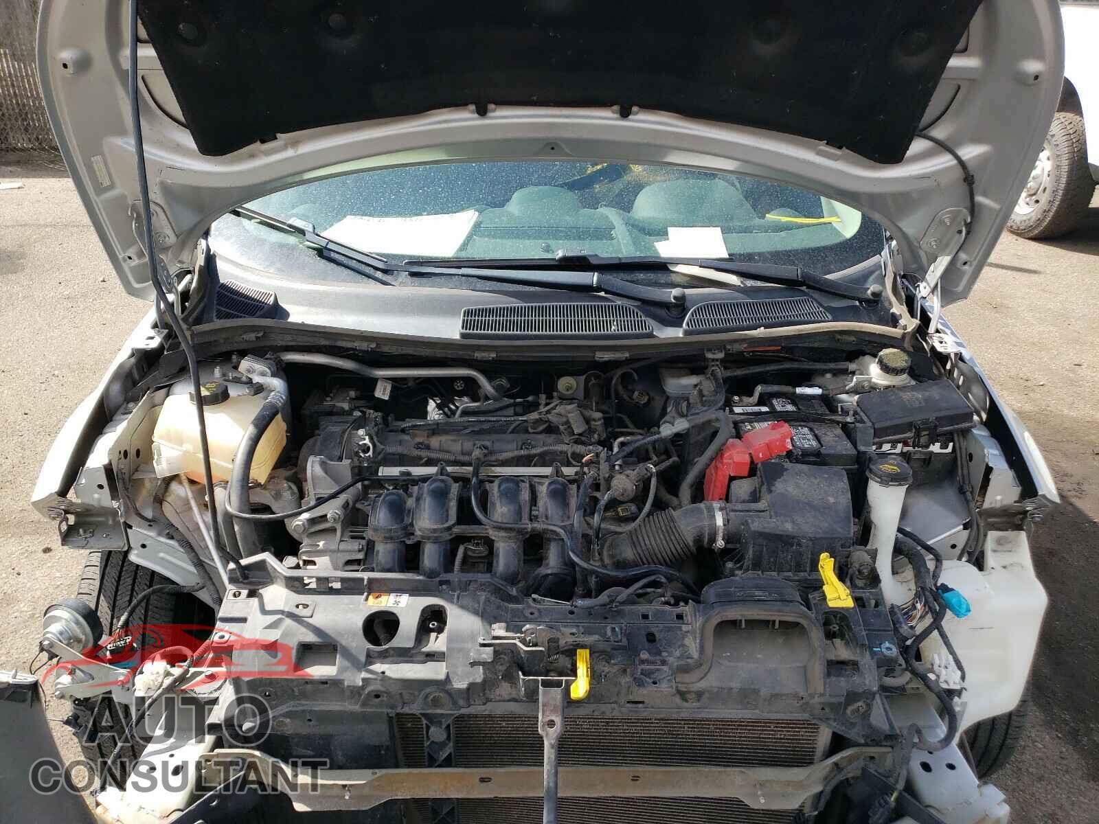 FORD FIESTA 2016 - 3FADP4EJXGM147641
