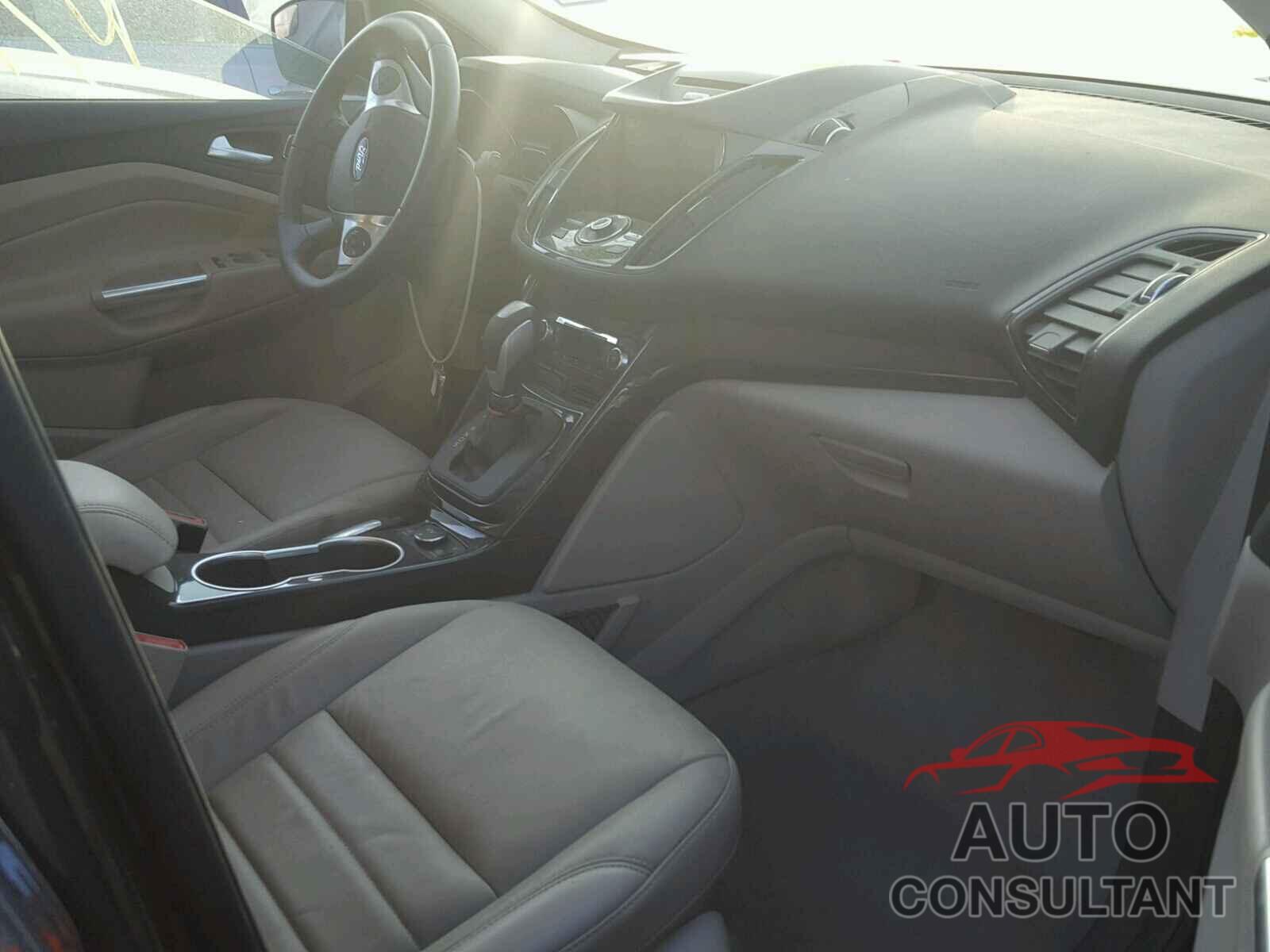FORD ESCAPE 2016 - 1FMCU0J90GUC57544