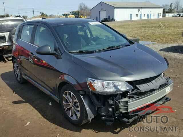 CHEVROLET SONIC 2017 - 1G1JD6SH2H4108390