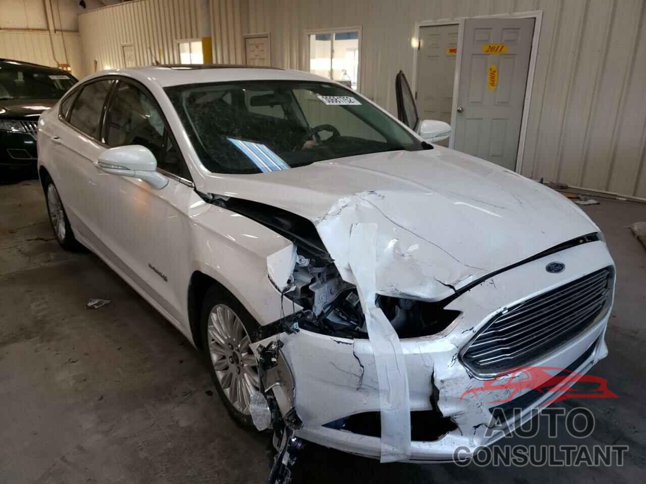 FORD FUSION 2016 - 3FA6P0LU4GR352373