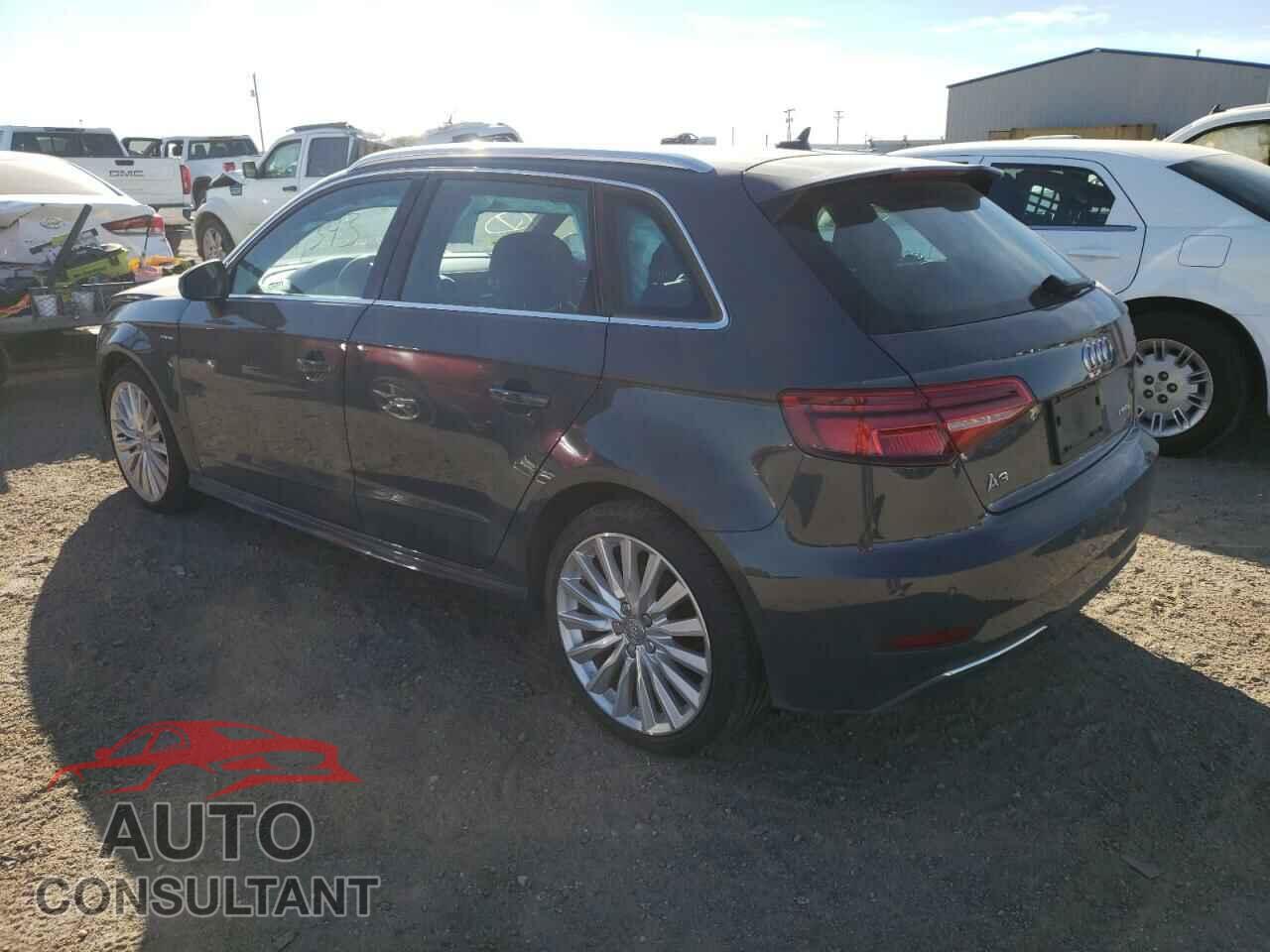 AUDI A3 2017 - WAUTPBFF1HA041045