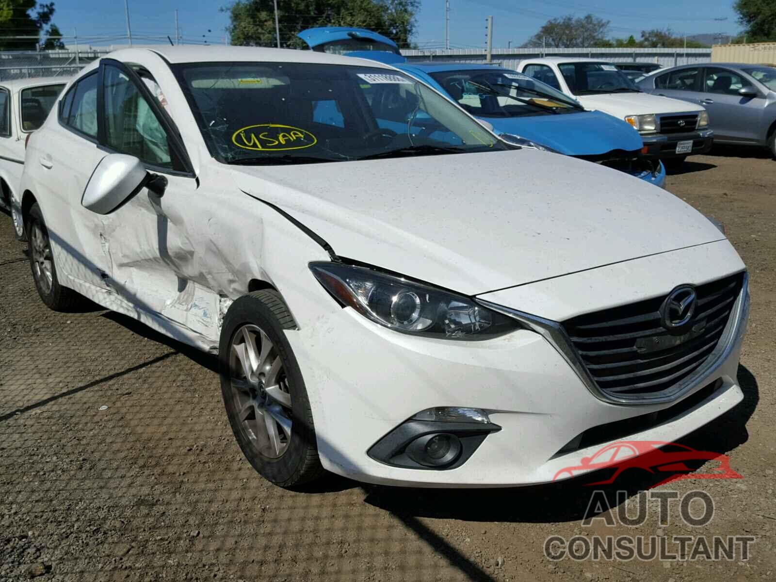 MAZDA 3 2015 - 3MZBM1L79FM136173