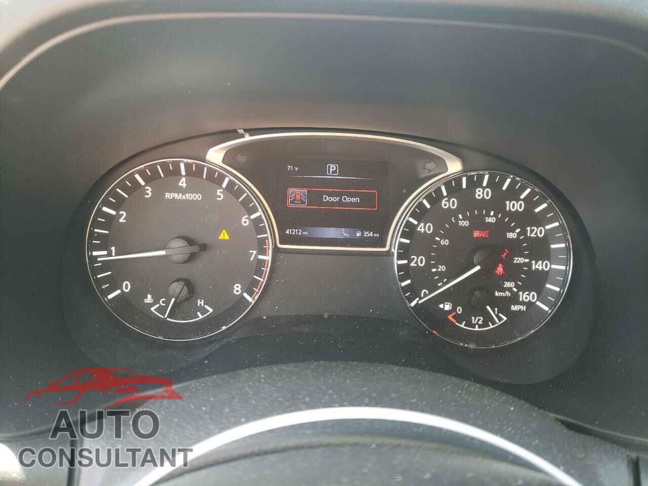 NISSAN PATHFINDER 2017 - 5N1DR2MN2HC904446