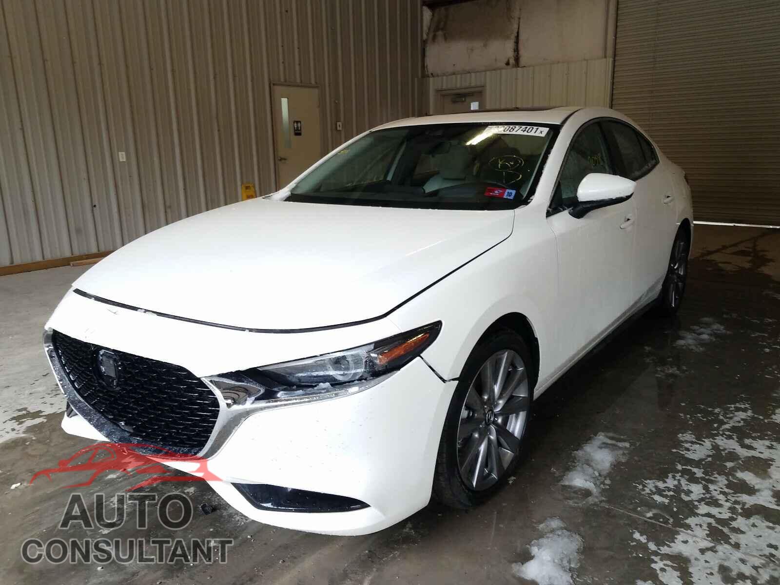 MAZDA 3 2019 - JM1BPACM5K1102190