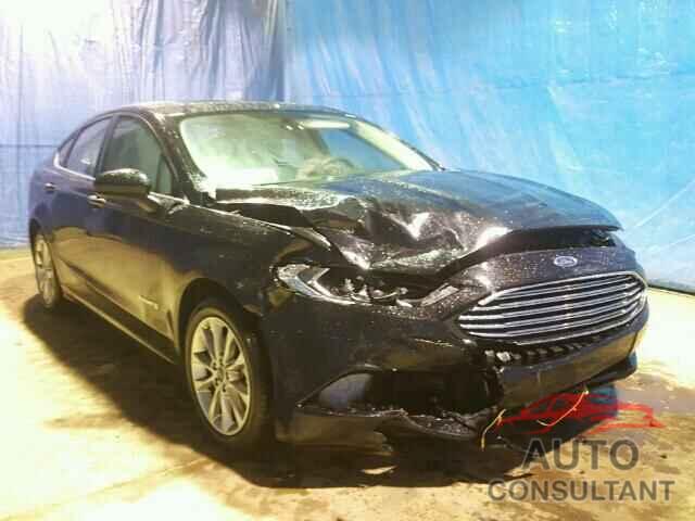 FORD FUSION 2017 - 3FA6P0LU4HR222921
