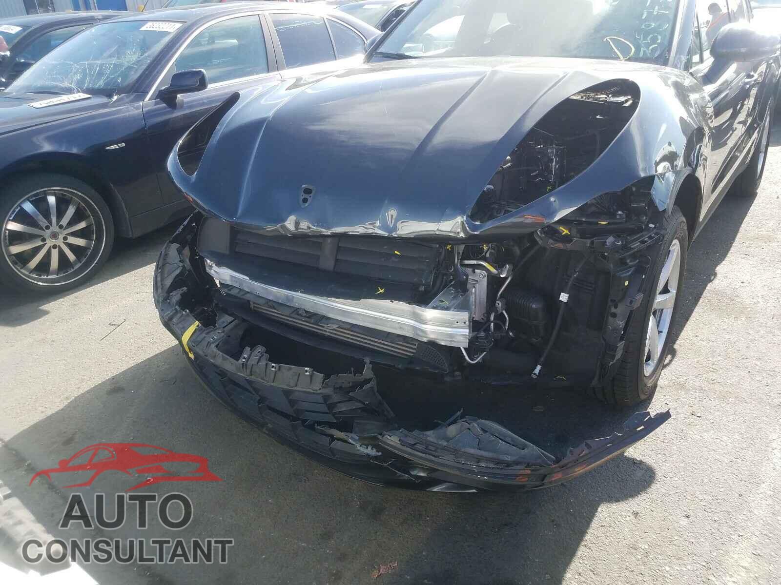 PORSCHE MACAN 2017 - WP1AA2A53HLB04837