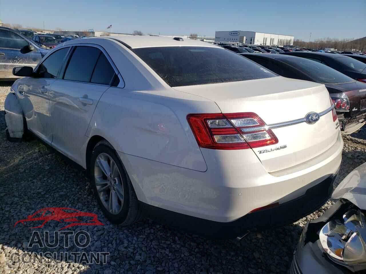 FORD TAURUS 2017 - 1FAHP2E8XHG125945