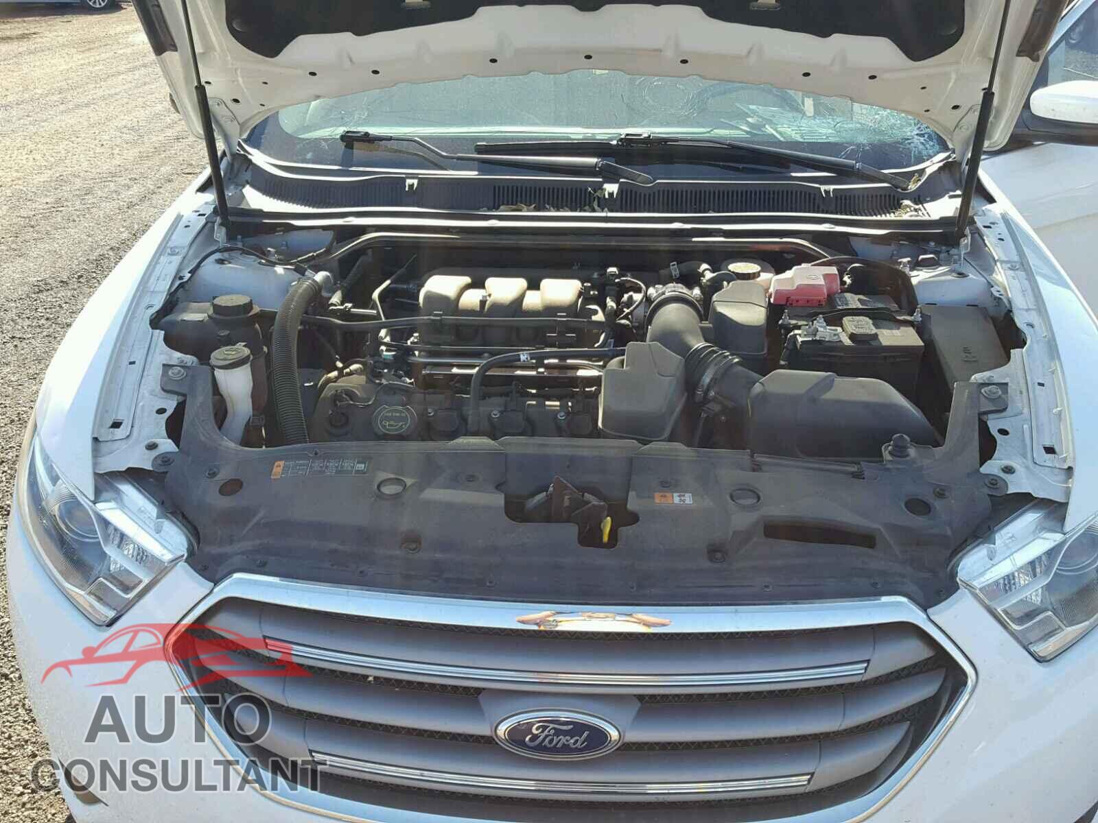 FORD TAURUS 2015 - 1FAHP2E89FG134018