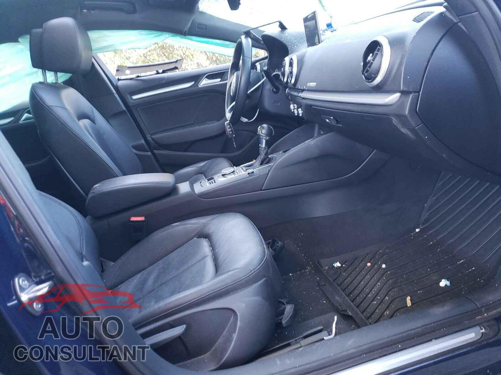 AUDI A3 2017 - WAUB8GFF9H1060948