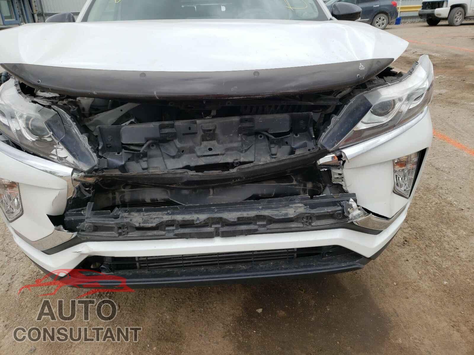 MITSUBISHI ECLIPSE 2018 - JA4AT4AA1JZ050875