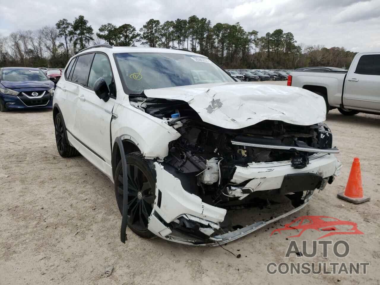 VOLKSWAGEN TIGUAN 2021 - 3VV3B7AX9MM011000