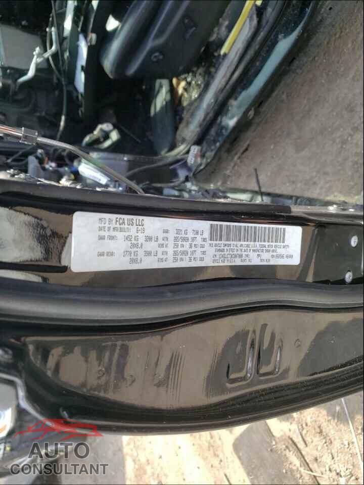 DODGE DURANGO 2019 - 1C4SDJCT3KC807008