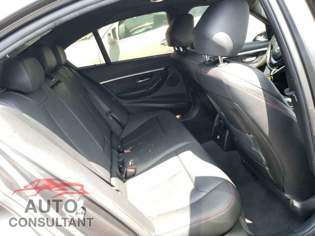BMW 3 SERIES 2016 - WBA8E9C51GK603874