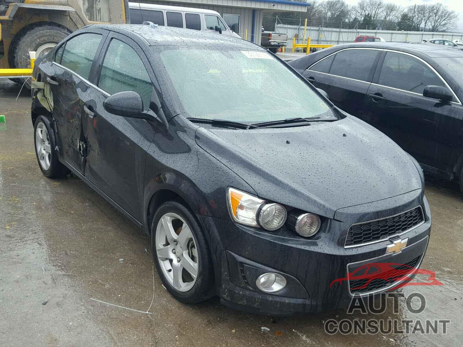 CHEVROLET SONIC 2015 - 1G1JE5SB0F4134843