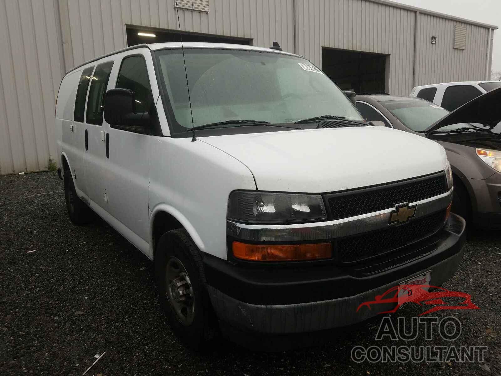 CHEVROLET EXPRESS 2018 - 1GCWGAFG9J1173799