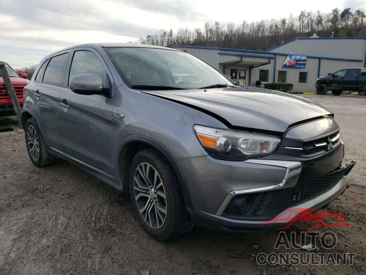 MITSUBISHI OUTLANDER 2018 - JA4AR3AU0JU021271
