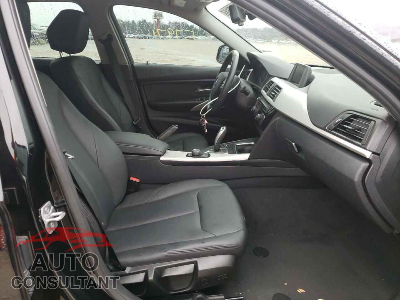 BMW 3 SERIES 2016 - WBA8E1G5XGNU10343