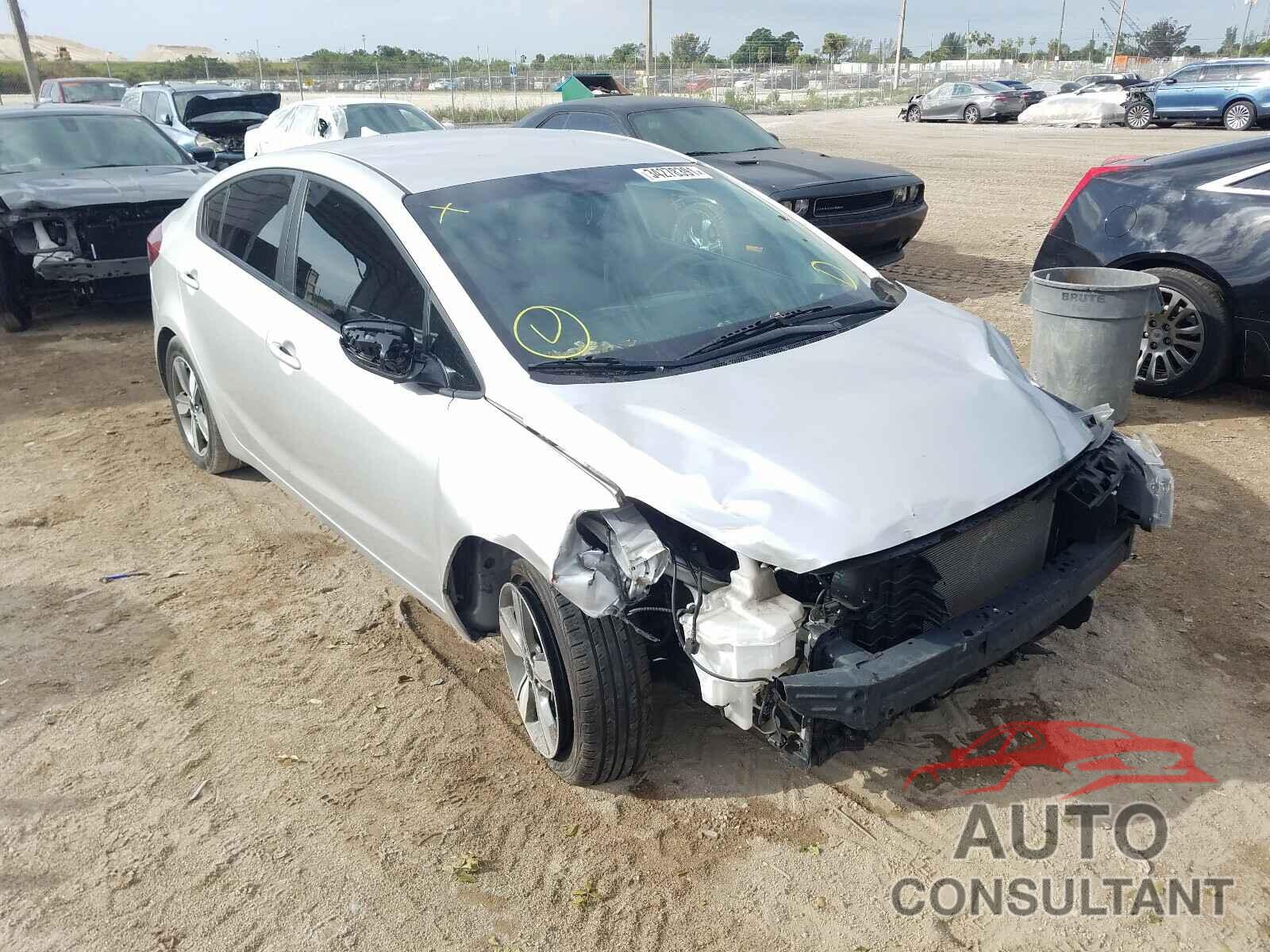 KIA FORTE 2018 - 3KPFL4A70JE210983