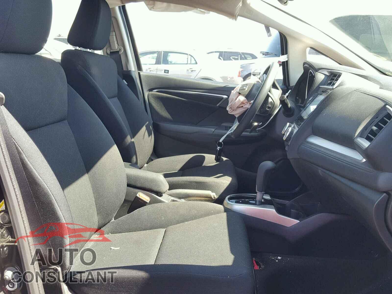 HONDA FIT 2016 - JHMGK5H73GS014544