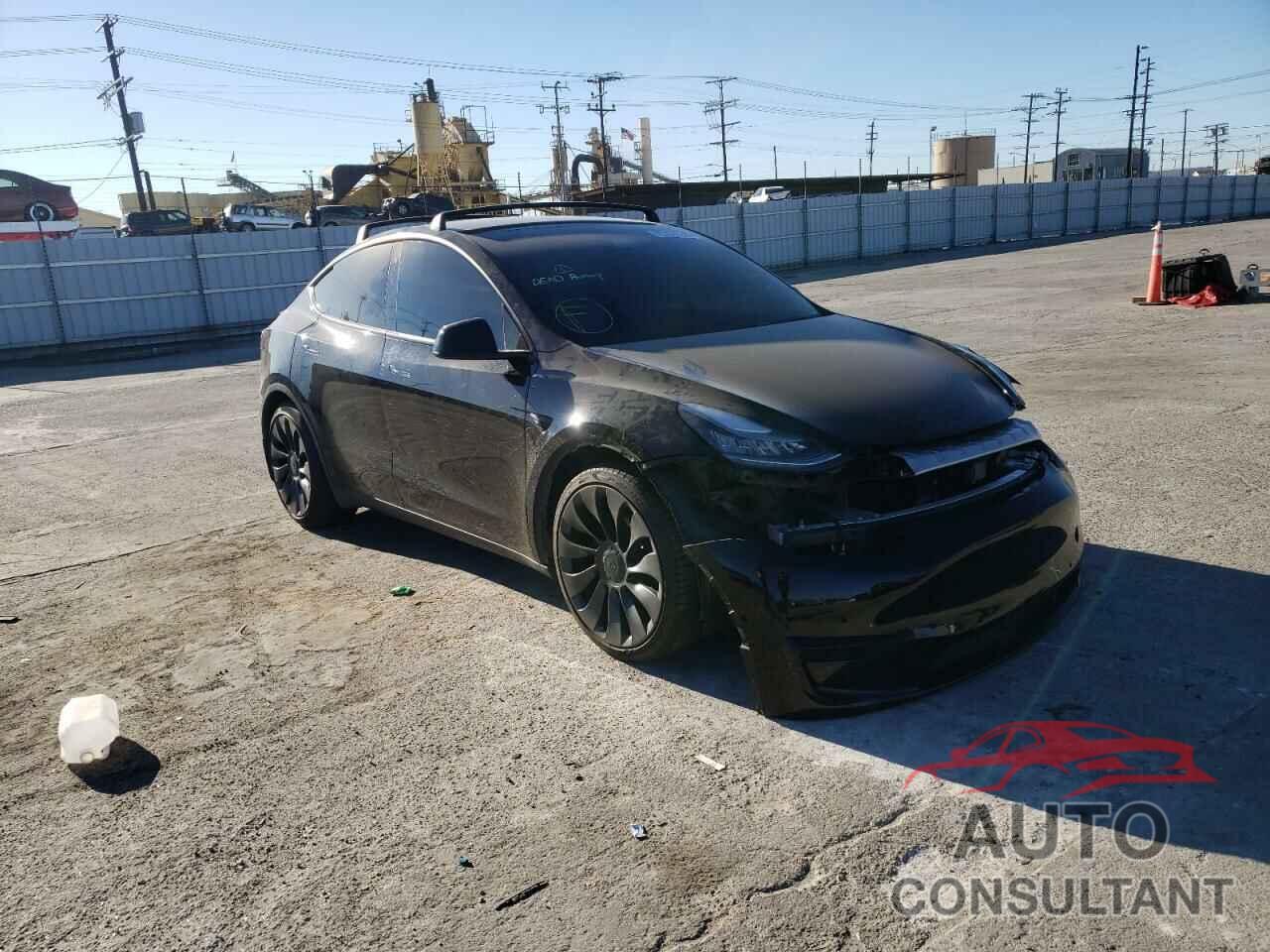 TESLA MODEL Y 2020 - 5YJYGDEF5LF058775