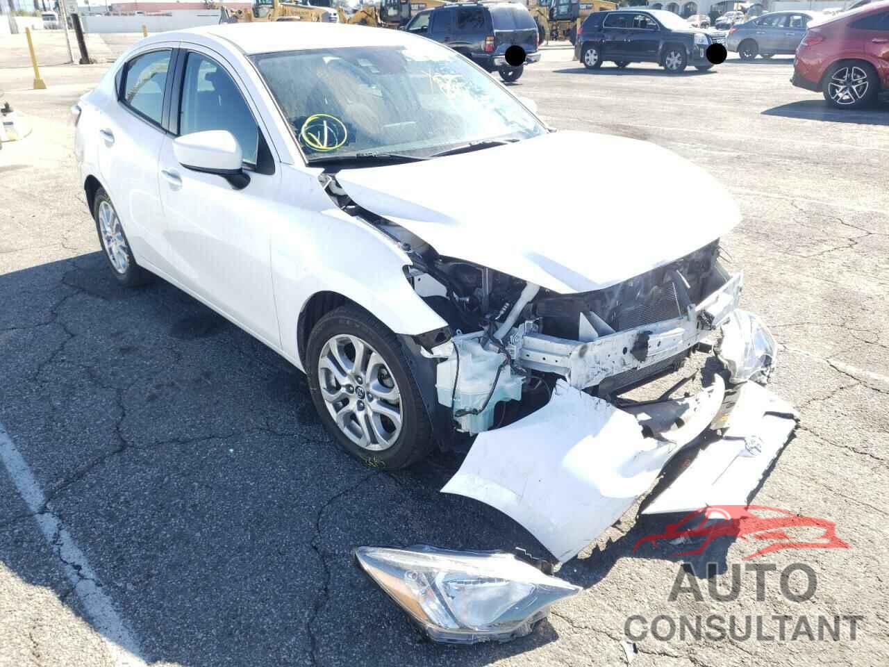 TOYOTA YARIS 2017 - 3MYDLBYV4HY174869