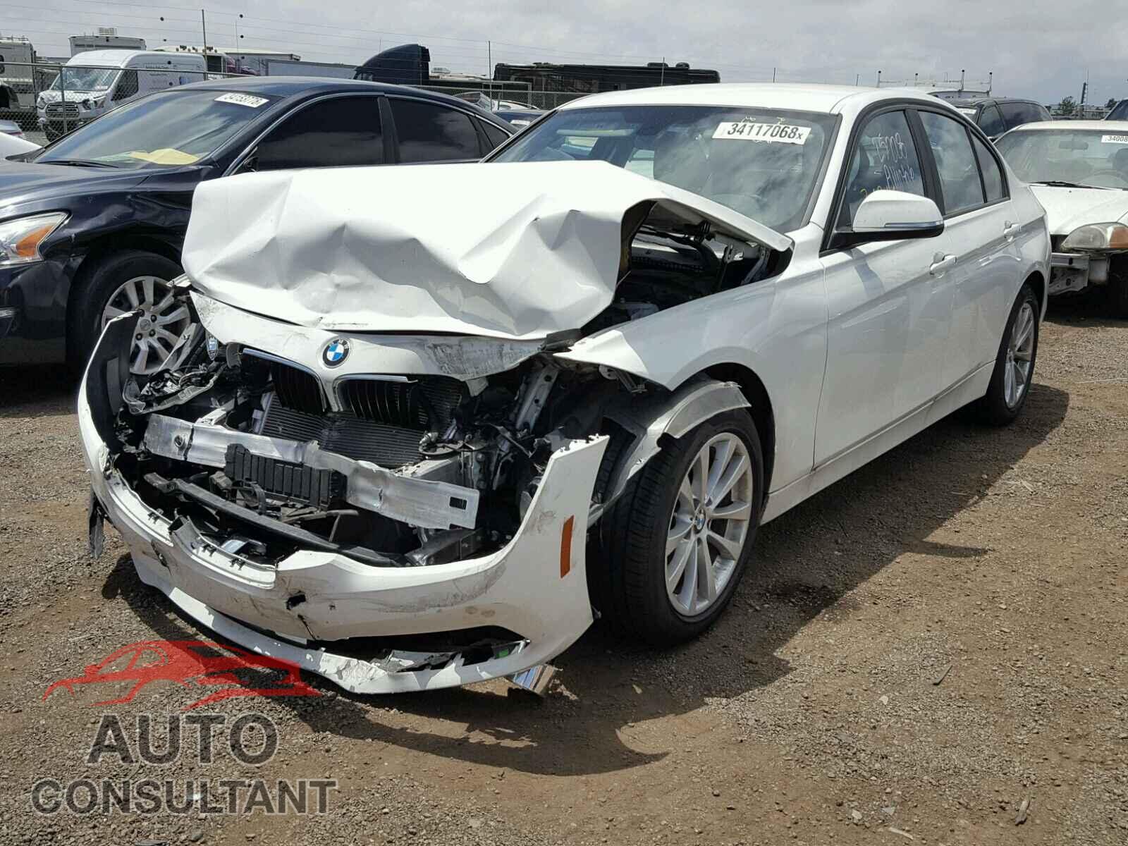 BMW 3 SERIES 2016 - WBA8E1G59GNU10639