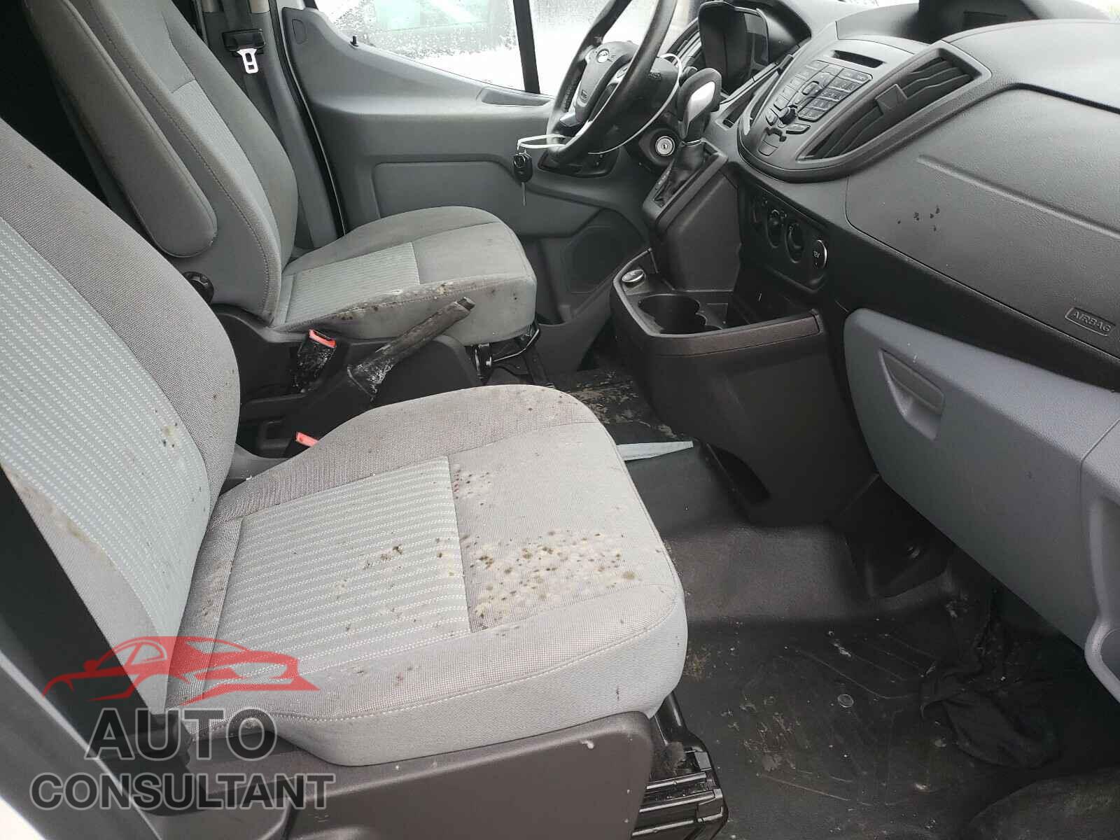 FORD TRANSIT CO 2017 - 1FTYR2CG1HKB27594