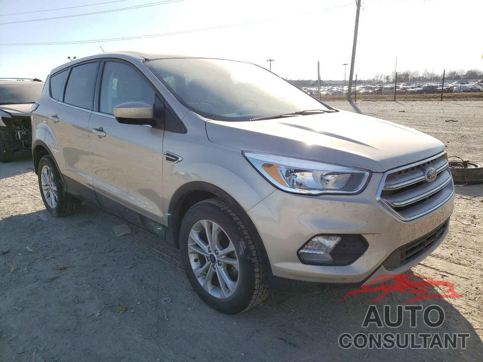 FORD ESCAPE 2017 - 1FMCU0GDXHUE24778