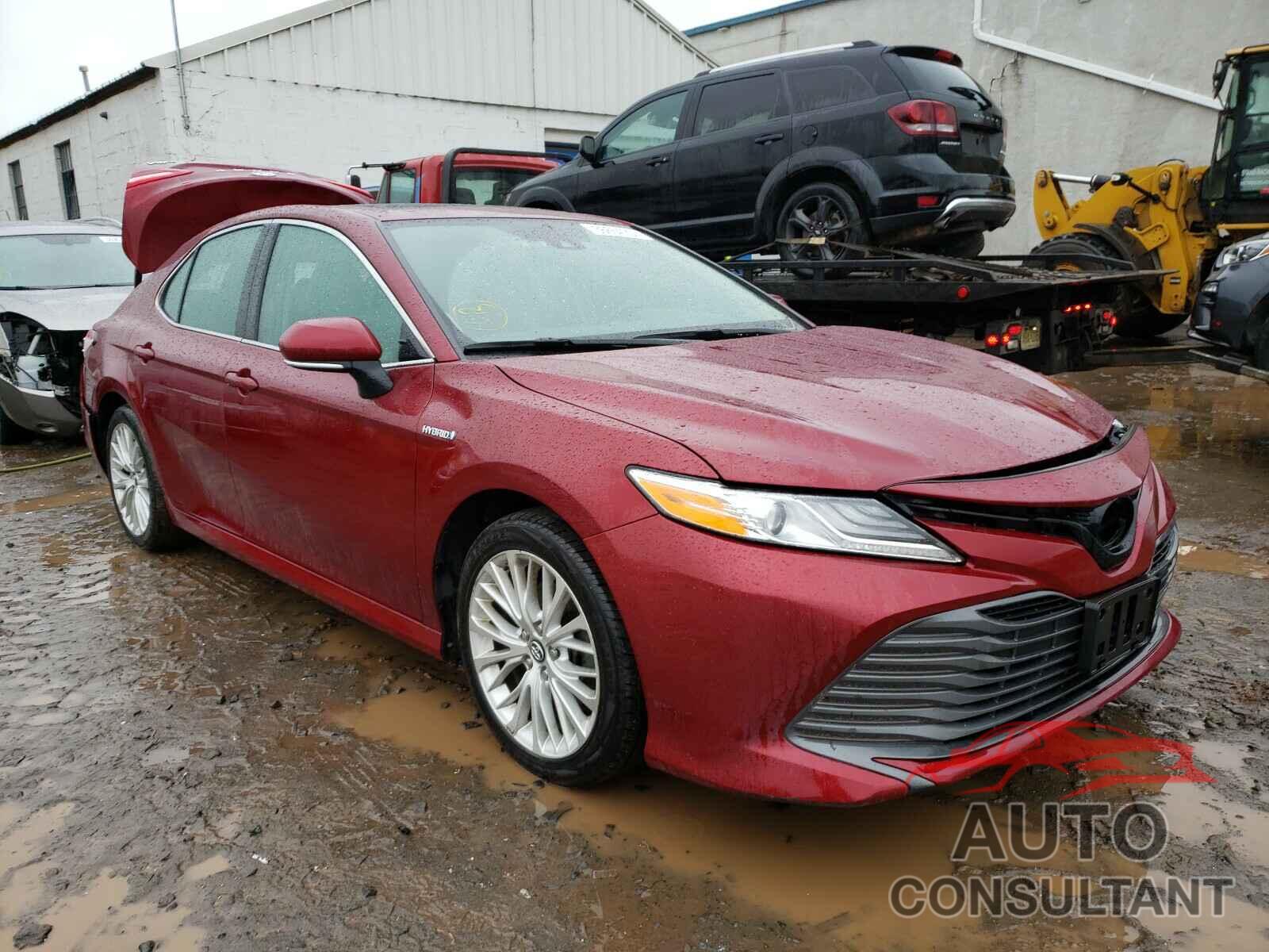 TOYOTA CAMRY 2019 - 4T1B21HK0KU511732