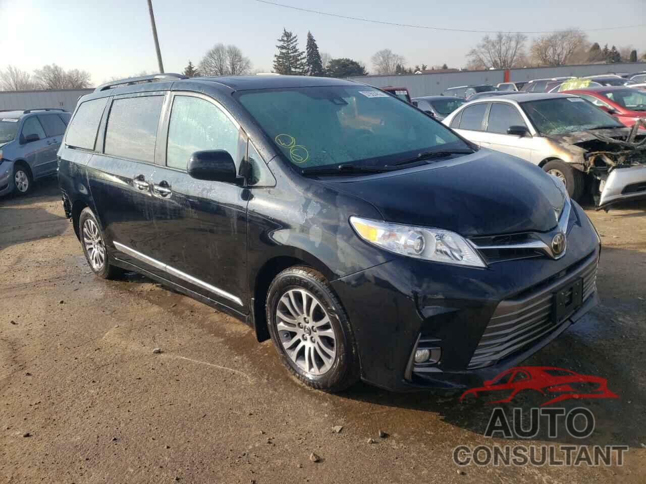 TOYOTA SIENNA 2018 - 5TDYZ3DC2JS913954