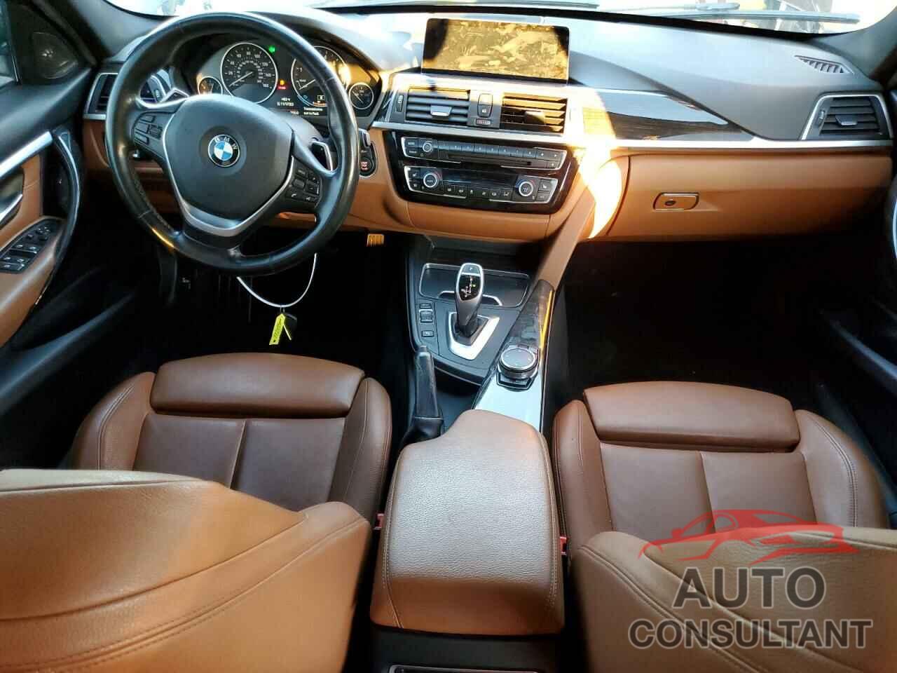 BMW 3 SERIES 2016 - WBA8B3G59GNT62435