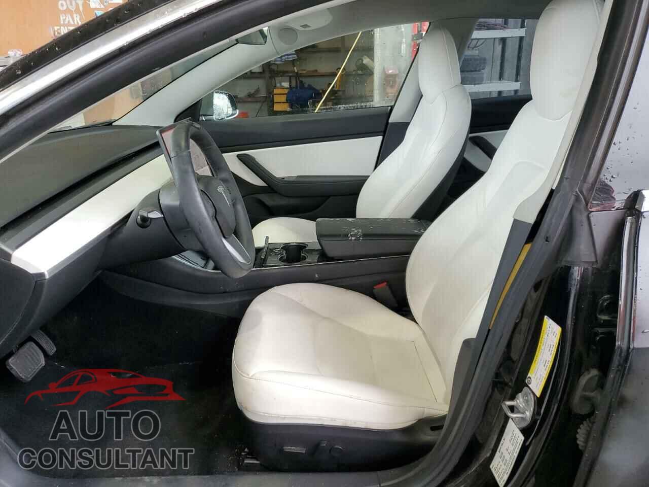 TESLA MODEL 3 2019 - 5YJ3E1EA5KF431475