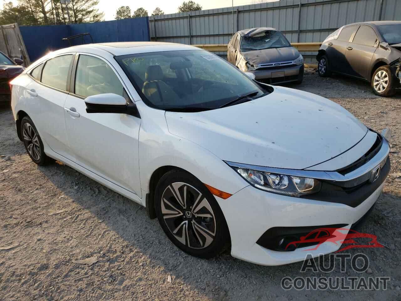 HONDA CIVIC 2018 - JHMFC1F33JX010991