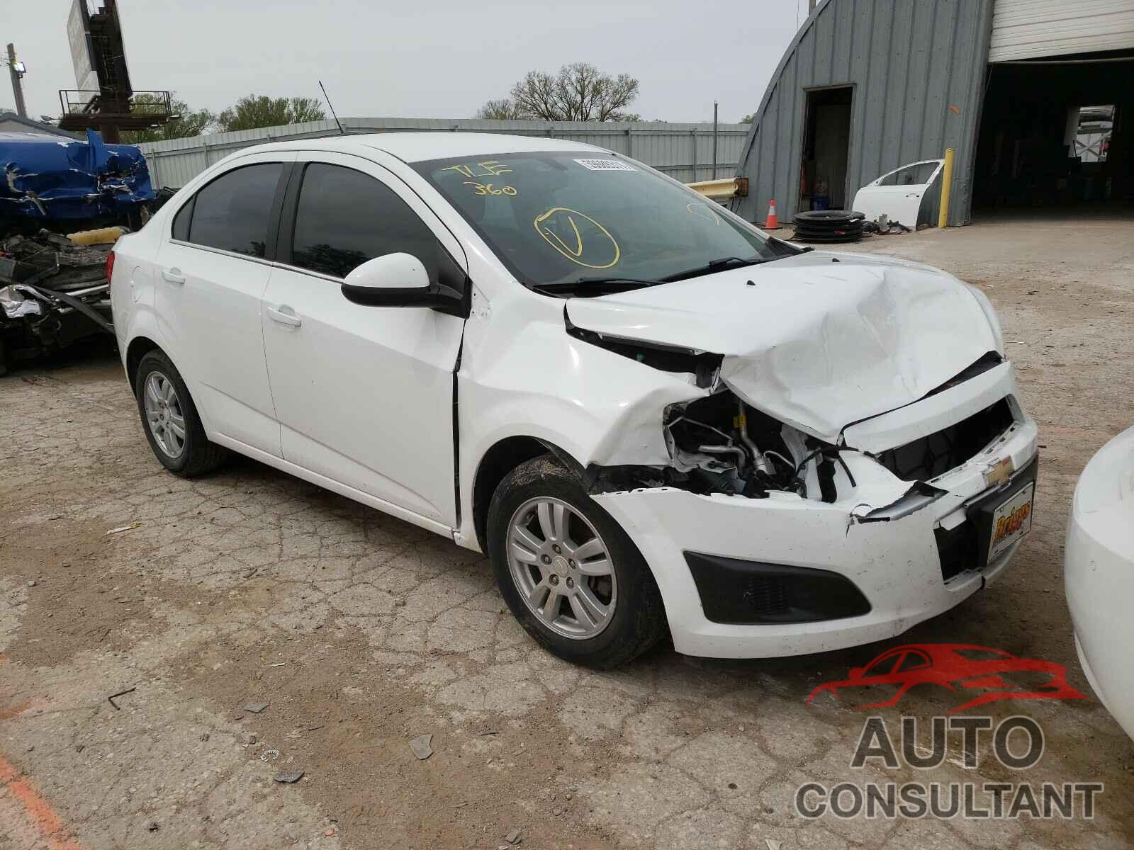 CHEVROLET SONIC 2016 - 1G1JC5SH0G4164744