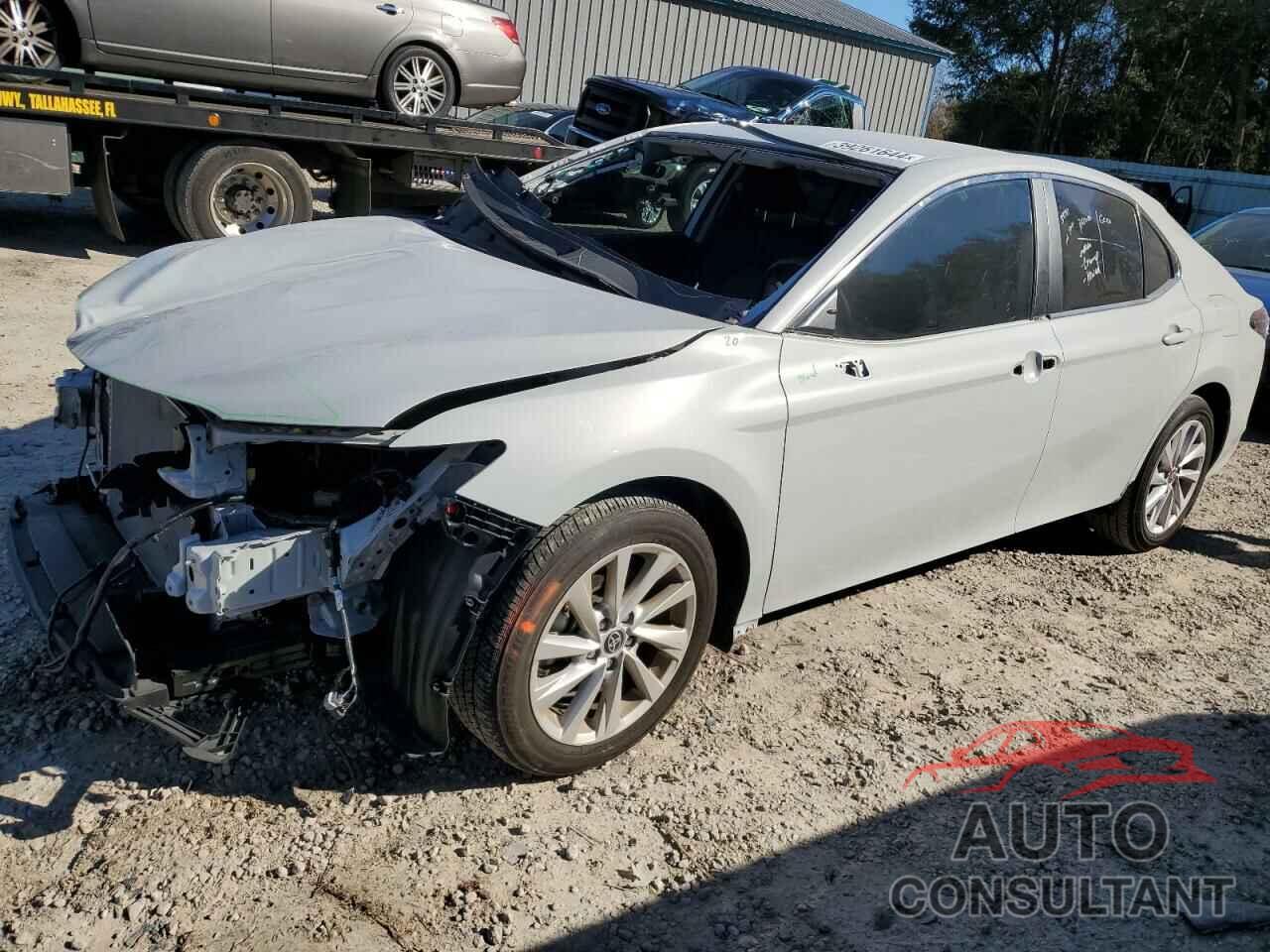 TOYOTA CAMRY 2022 - 4T1C11AK9NU034675