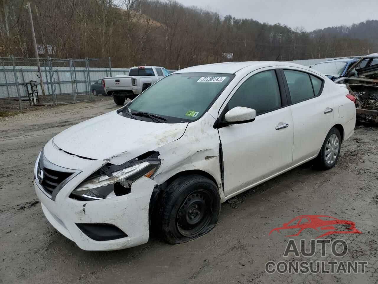 NISSAN VERSA 2018 - 3N1CN7AP8JL816092