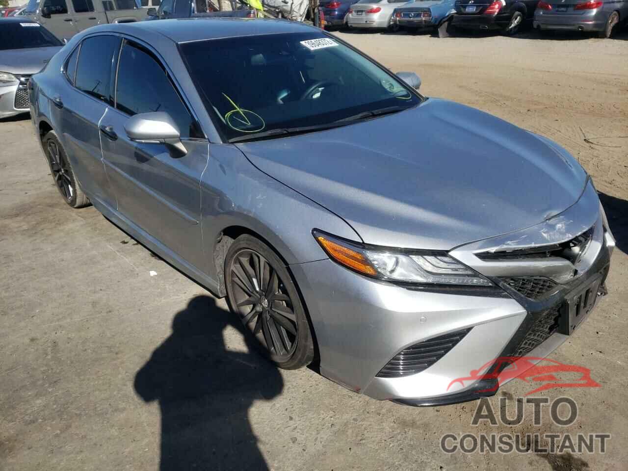 TOYOTA CAMRY 2018 - 4T1B61HK4JU054720