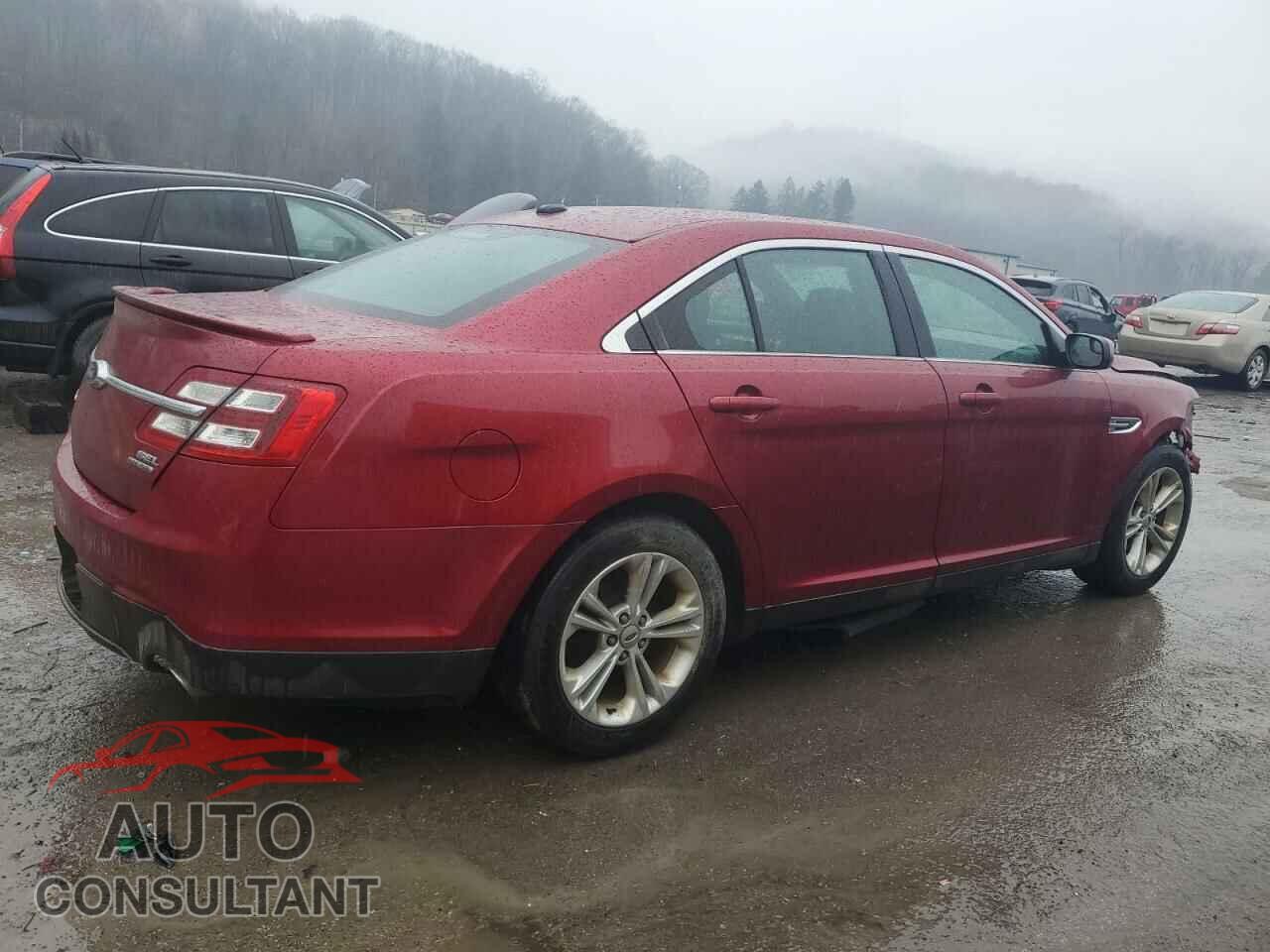 FORD TAURUS 2018 - 1FAHP2E81JG119764