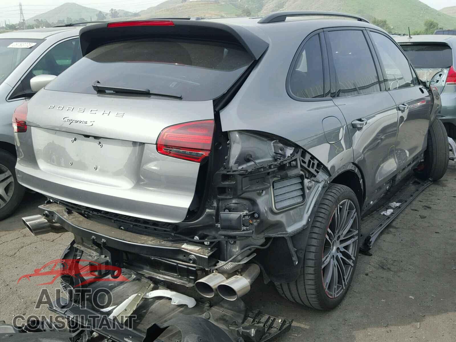 PORSCHE CAYENNE 2017 - WP1AB2A22HLA51146