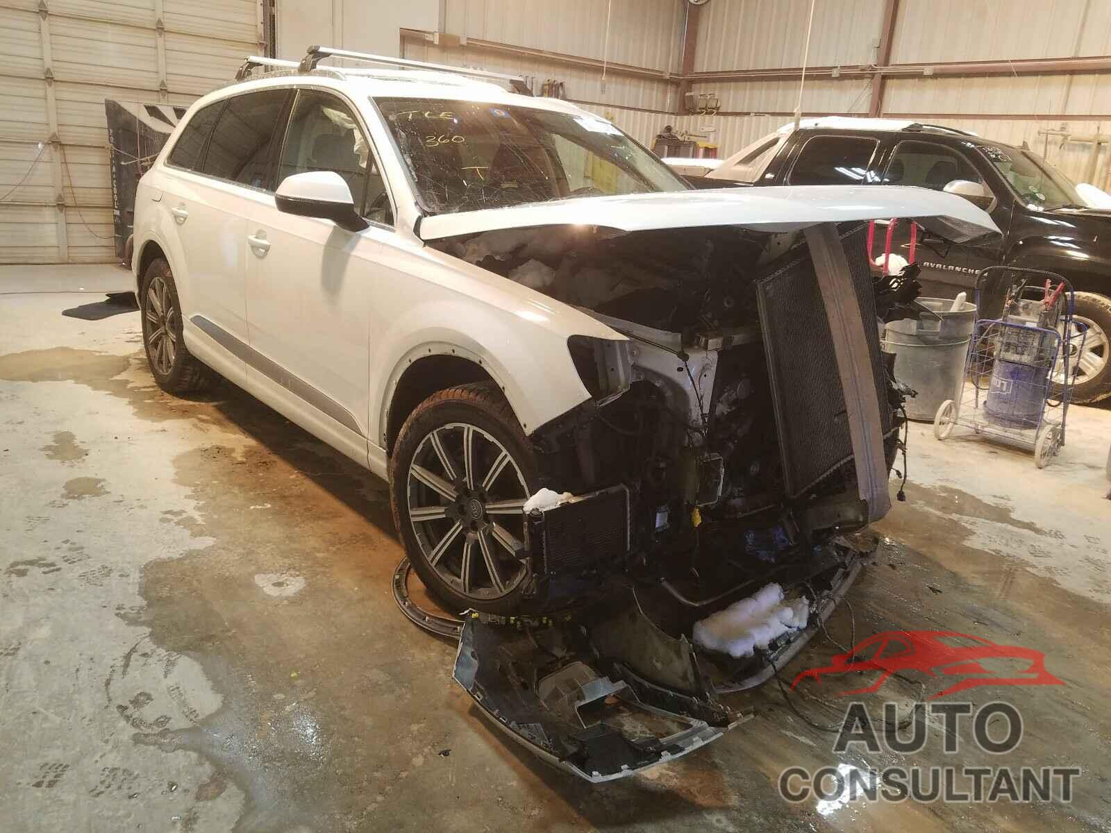 AUDI Q7 2018 - WA1VAAF75JD009133