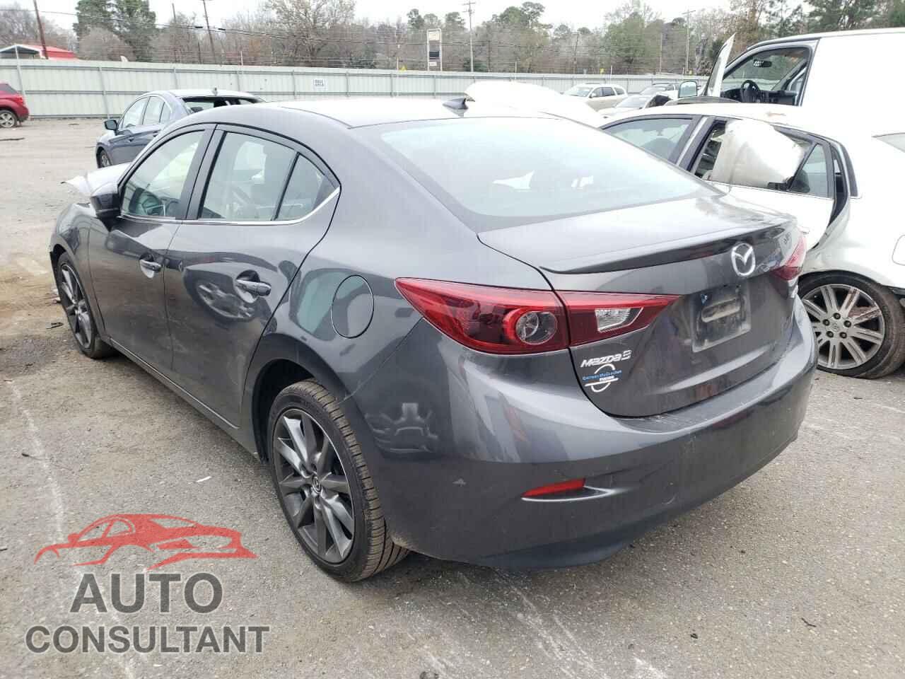 MAZDA 3 2018 - 3MZBN1W31JM180330