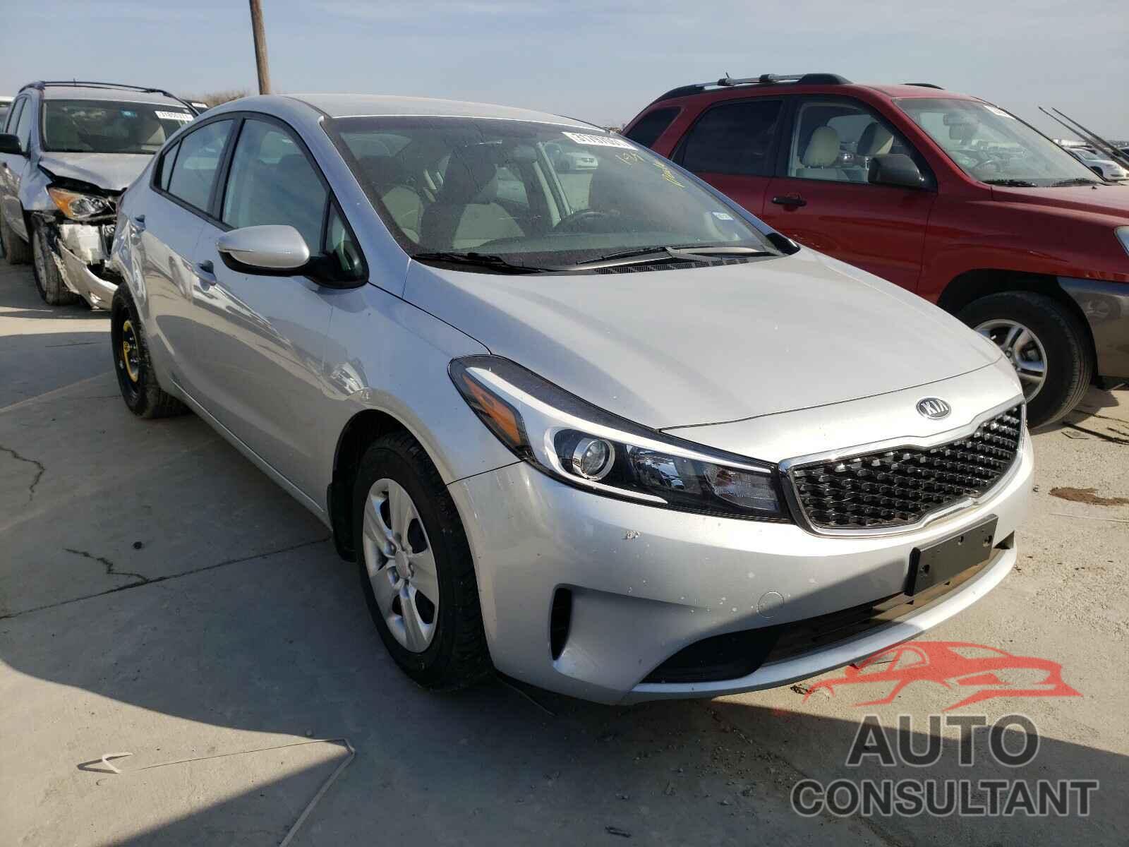 KIA FORTE 2017 - 3KPFK4A74HE024389