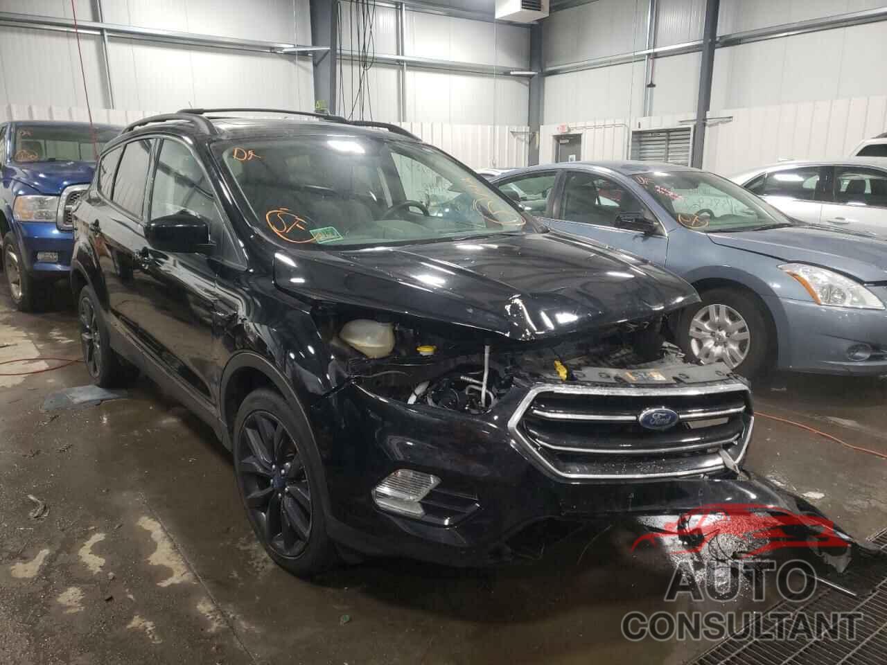 FORD ESCAPE 2017 - 1FMCU9G95HUB46775