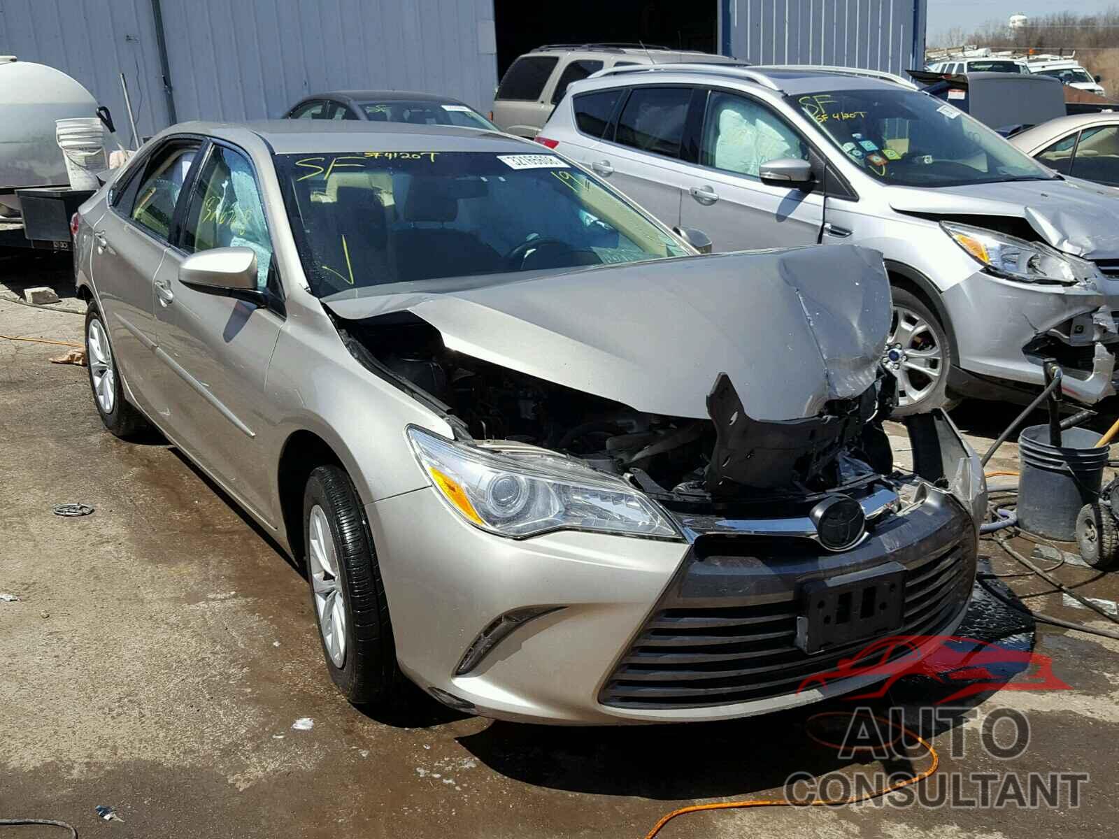TOYOTA CAMRY 2015 - 4T4BF1FK7FR470311
